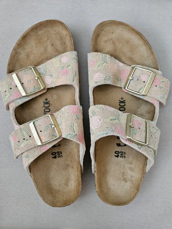 Birkenstock Shoes - Birkenstock Arizona Suede Sandcastle Floral Sandals Size 40 / US 9